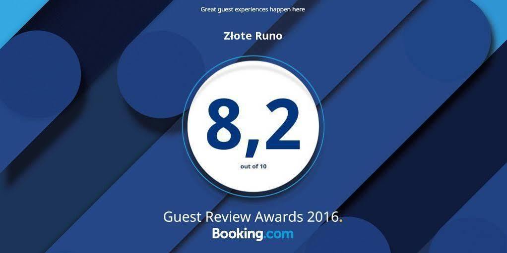 Hotel&Restauracja Zlote Runo Góra Kalwaria エクステリア 写真